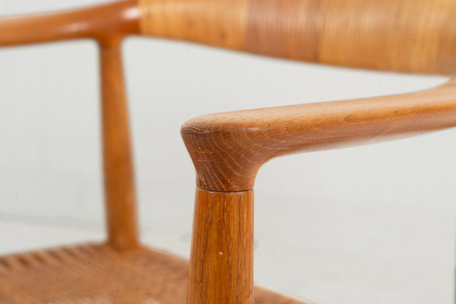 Hans Wegner for Johannes Hansen “The Chair” Dining Chairs Set of Six in Oak 1960