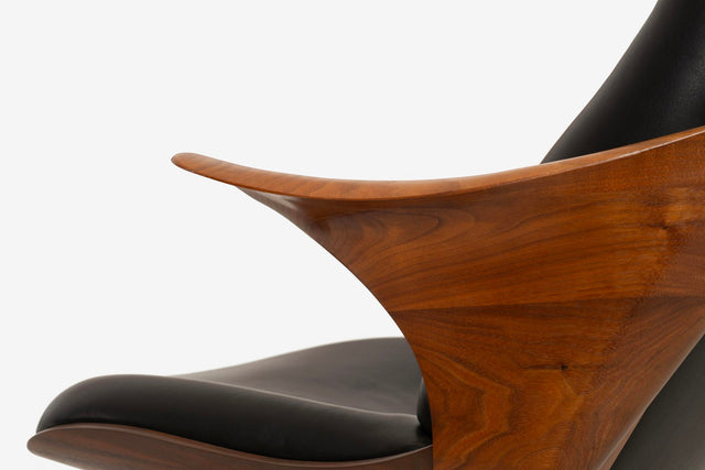 Thomas Moser "Kinesis" Swivel Chair and Swivel Ottoman