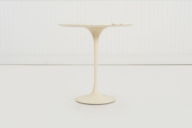 Eero Saarinen for Knoll “Tulip” Side Table, c. 1960 – Early Carrara Marble Top