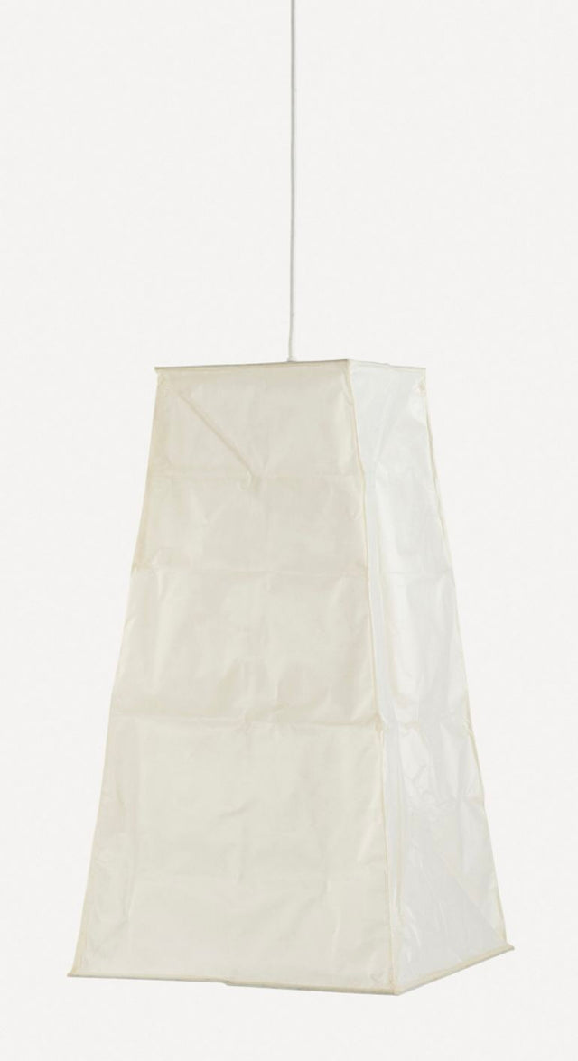 Isamu Noguchi air of Akari Pendant Light sculptures model V2