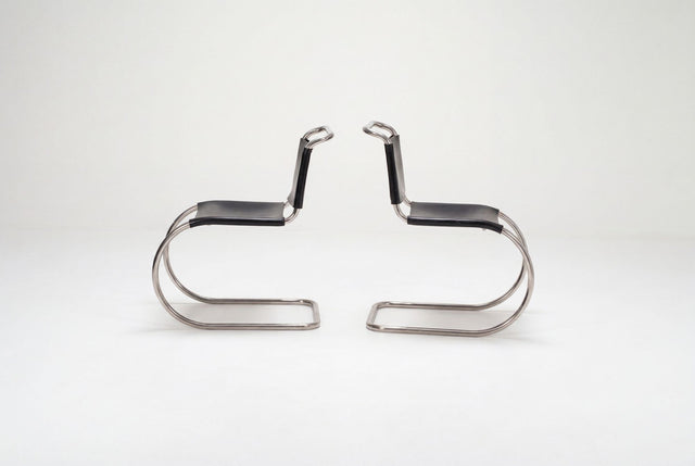 Pair of Ludwig Mies van der Rohe for Knoll MR10 Chairs 1970 c.