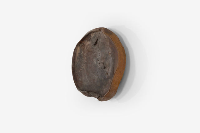 Important Peter Voulkos 'Untitled Plate', 1981 – Wheel-Thrown Stoneware with Surface Drawing