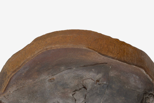 Important Peter Voulkos 'Untitled Plate', 1981 – Wheel-Thrown Stoneware with Surface Drawing