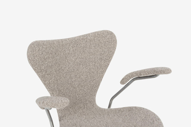 Arne Jacobsen Sevener Desk Chair, model 3117