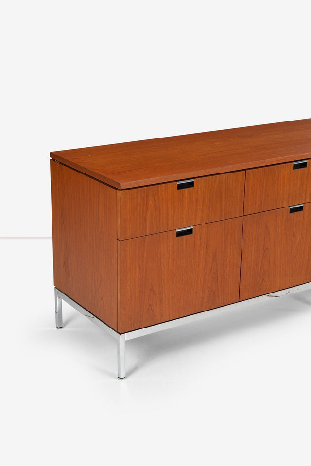 Florence Knoll Eight-Drawer Credenza in Teakwood