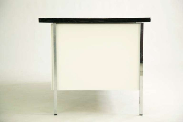 Florence Knoll, Desk