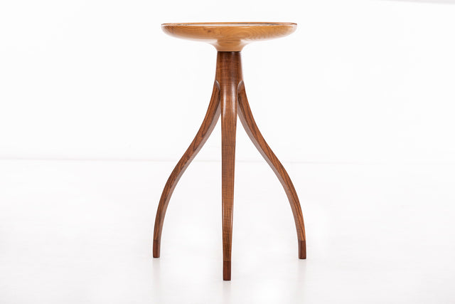 Splayed Leg Pedestal Table