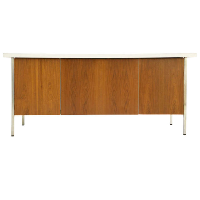 Florence Knoll, Desk