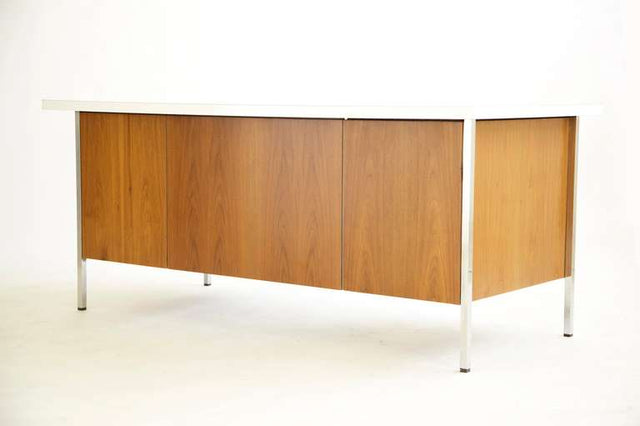 Florence Knoll, Desk