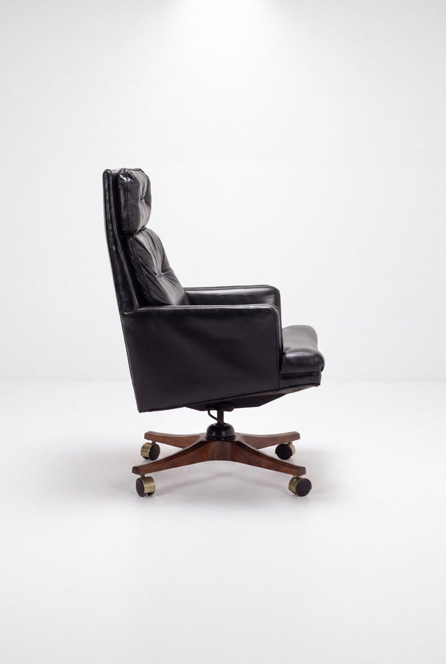 Roger Lee Sprunger for Dunbar Executive Swivel Chair, 1966