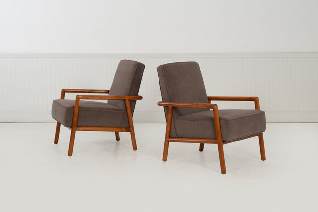 T.H. Robsjohn-Gibbings for Widdicomb Pair of Model 1601 Lounge Chairs, 1955