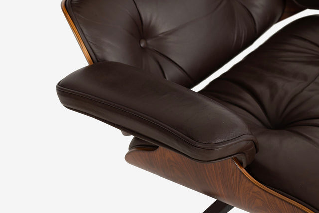 Charles Eames for Herman Miller Rich Grained Rosewood 670 and 671 Lounge chair and Ottoman 1960