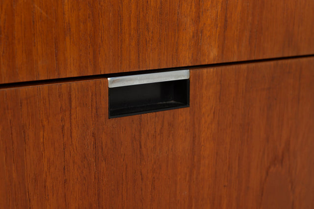 Florence Knoll Eight-Drawer Credenza Teakwood and Marble 1973